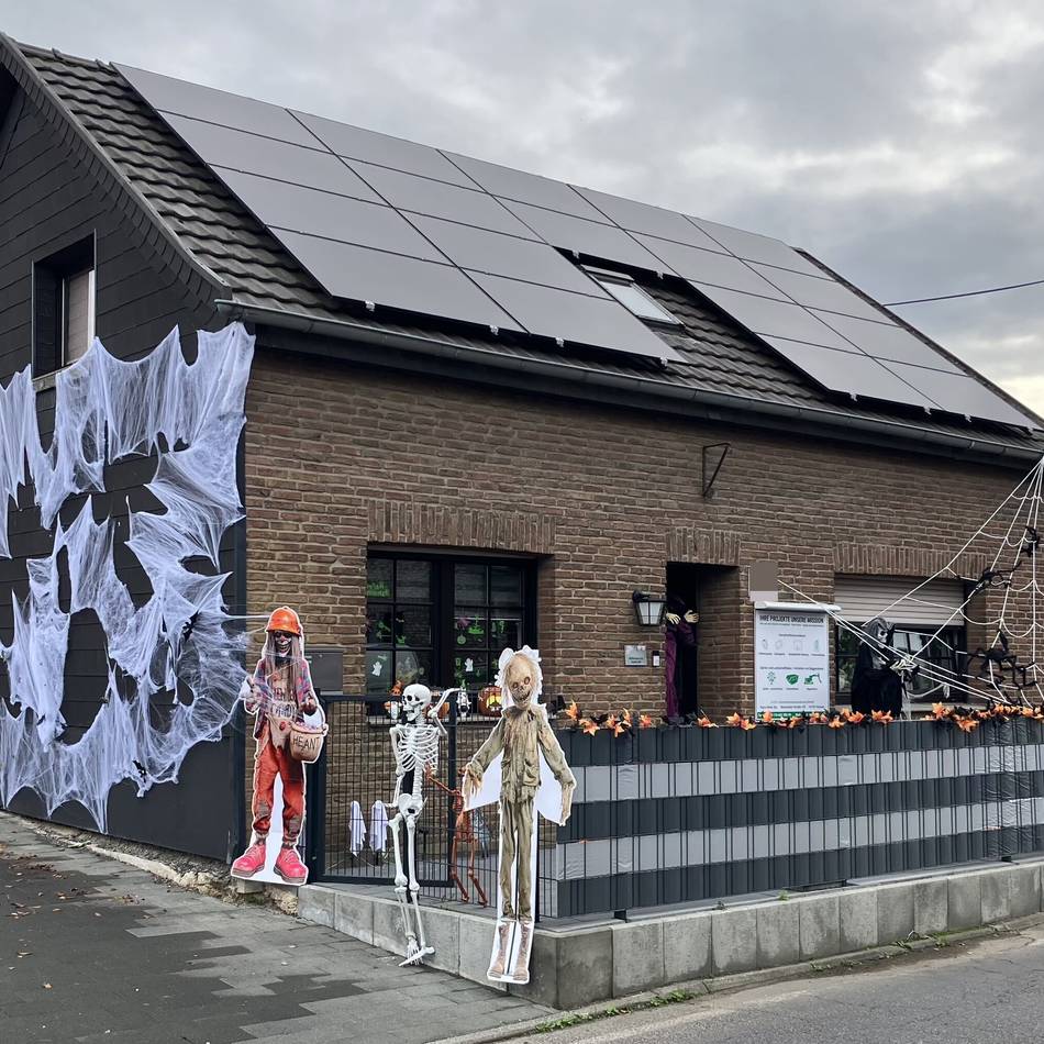 Passend zu Halloween geschmückt: Viersen hat ein Gruselhaus