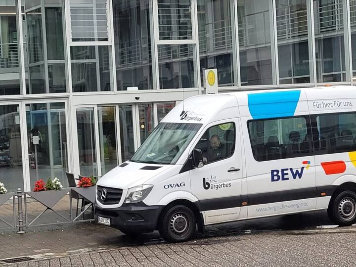 Keine Haltestelle mehr auf Bahnhofsplatz: Bürgerbusverein ist sauer auf die Stadt