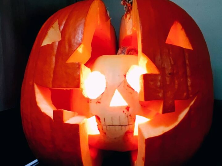 Rheinisch Postorius: Ein Halloween-Kürbis erzählt seine Geschichte