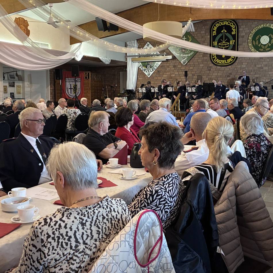 Feuerwehr-Veteranen in Stürzelberg: „Es kommen die alten Geschichten wieder hoch“