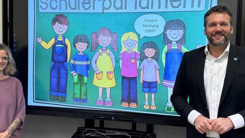 Dekokratie zum Anfassen: Das Schülerparlament der Gemeinschaftsgrundschule Amern