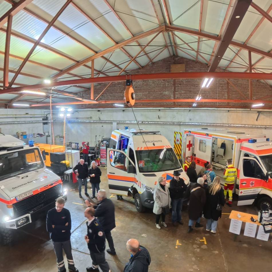 20 Jahre DRK-Rettungswache in Leverkusen: Einblick ins Katastrophenschutzzentrum
