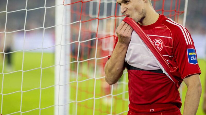 Läuft der Vertrag doch nicht aus?: Verwirrungen um vermeintlich ungeklärte Zukunft von Fortuna-Vizekapitän Oberdorf