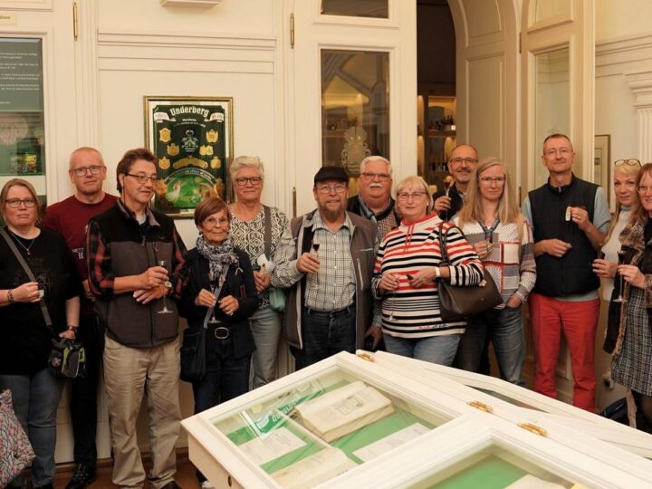 Aktion der Stadt Rheinberg: Mit der Ehrenamtskarte durch das Underberg-Stammhaus