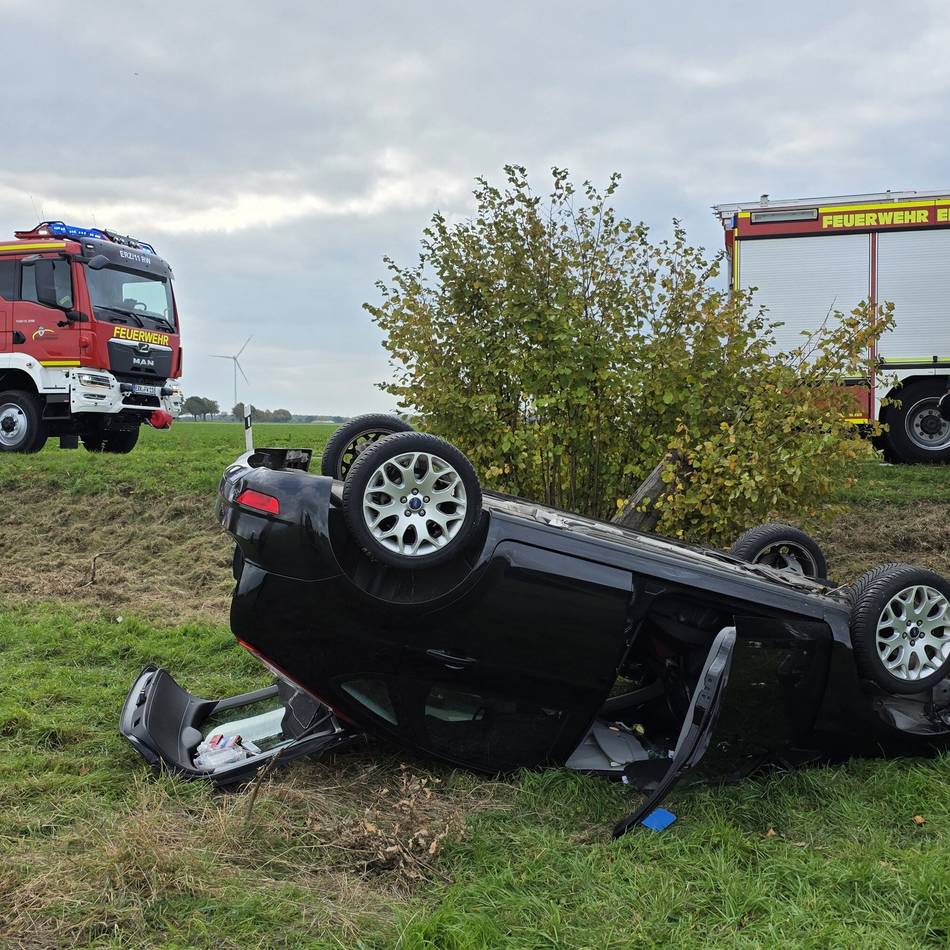 Unfall bei Erkelenz: Auto überschlägt sich auf der K29