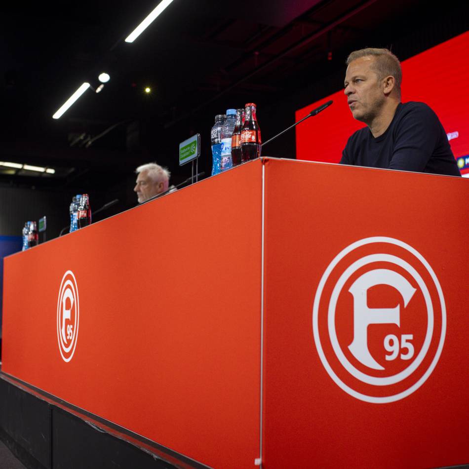 Erster Auftritt vom neuen Coach: Allofs begründet Trainerwechsel – Anfangs erste Worte bei Fortuna