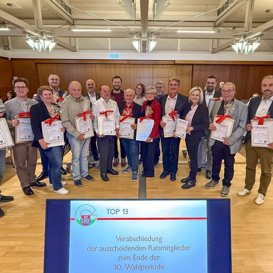 Politik in Grevenbroich: Stadtrat verabschiedet sich von 18 Mitgliedern – auch von Urgesteinen