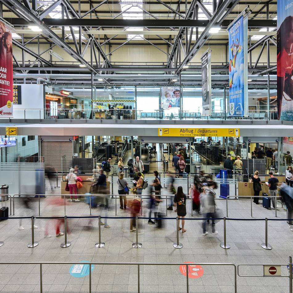 132.000 Passagiere werden erwartet: Flughafen Weeze rüstet sich für Ansturm zu den Herbstferien