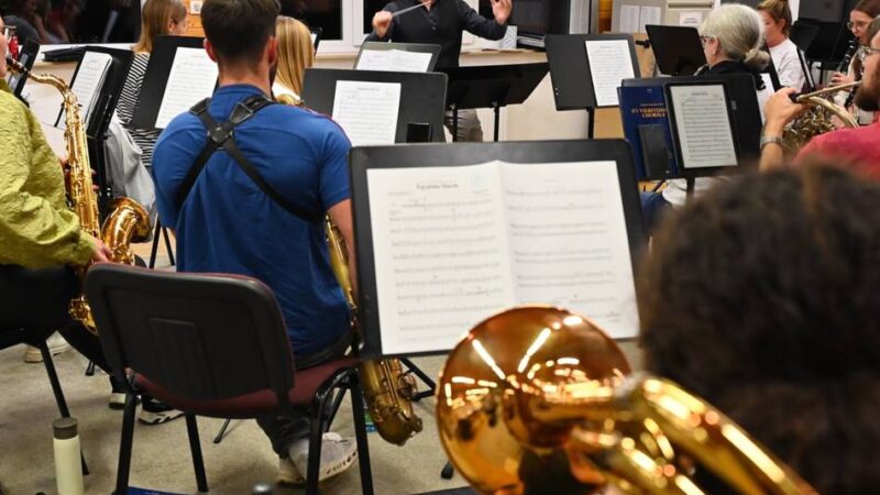 Feuerwehr-Orchester Radevormwald: Mit neuem Dirigenten auf traditionellen Wegen