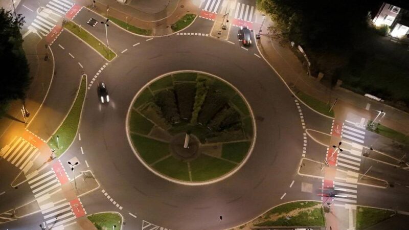 Sicherheit im Straßenverkehr in Leverkusen: Unfallkommission entscheidet über neue Schwellen am Berliner Platz