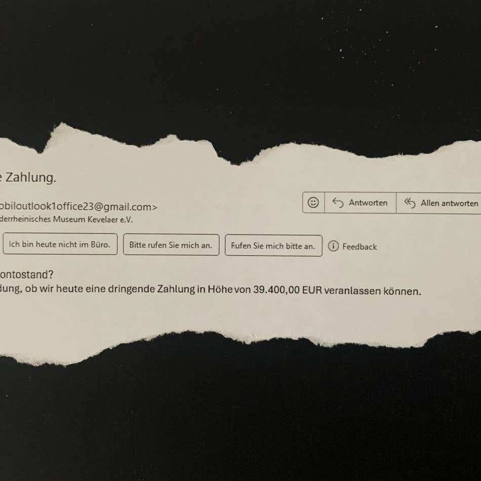 Seltsame Mails an die Belegschaft: Betrüger nutzen Namen der Bürgermeister von Kevelaer und Geldern
