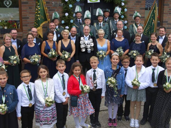 Schützenfest in Menzelen-West: Das ist der neue Thron der Menzelenerheide
