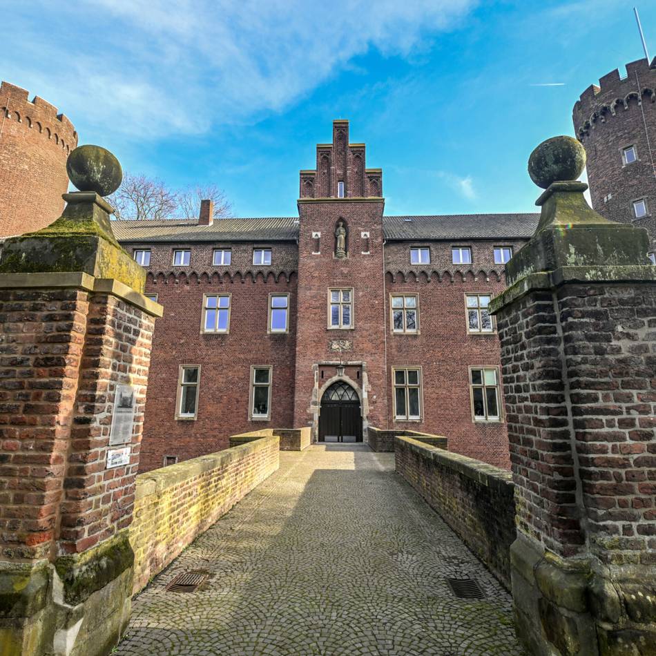 Denkmäler in Kempen: Die Landesburg – Kempens markantestes Bauwerk