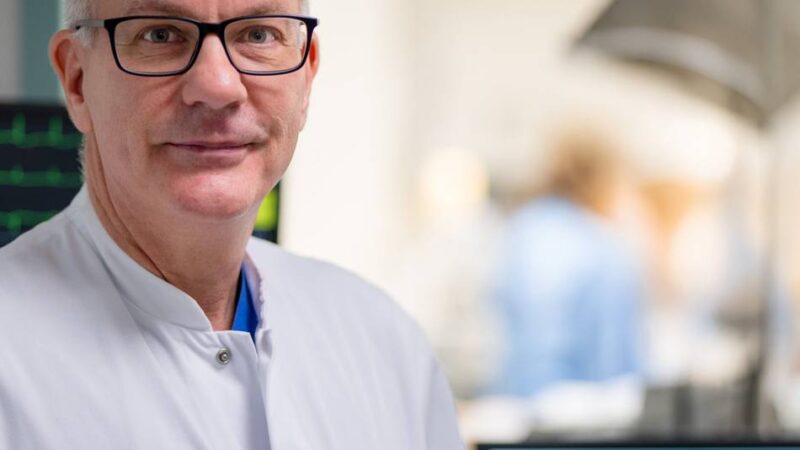 Chefarzt Dr. Bayer klärt auf: „Herzwochen“ im Kreis Kleve mit Infoabenden in Kleve und Kevelaer