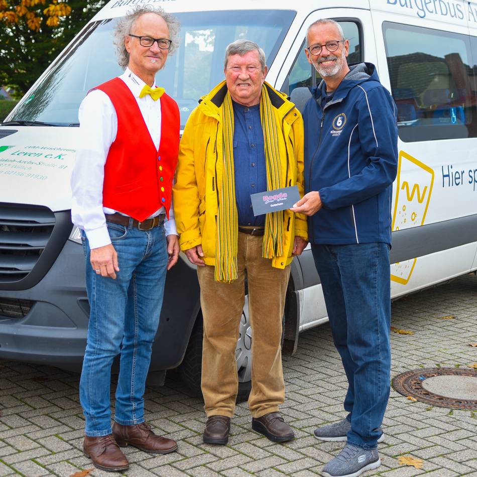 Kostenloses Angebot im Dezember: Bürgerbusverein plant Lichterfahrten und begrüßt besonderen Fahrgast