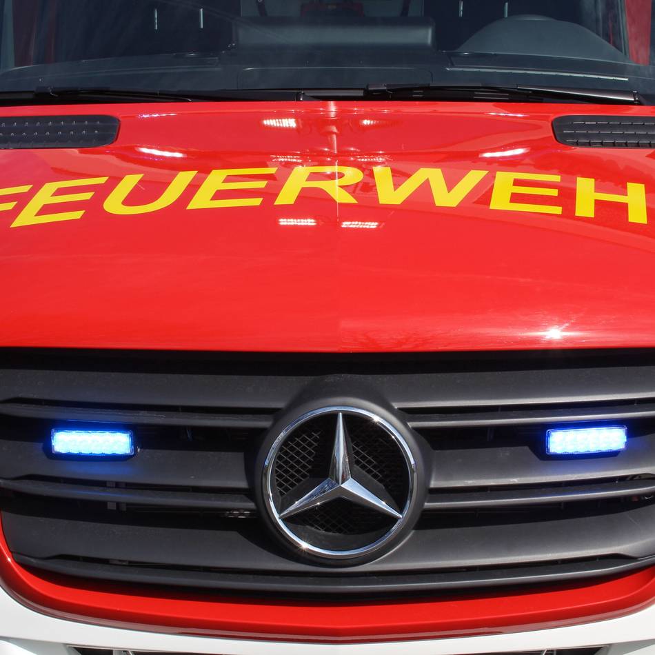 Einsatz in Hilden: Unbekannte stecken VW Up gleich zweimal in Brand