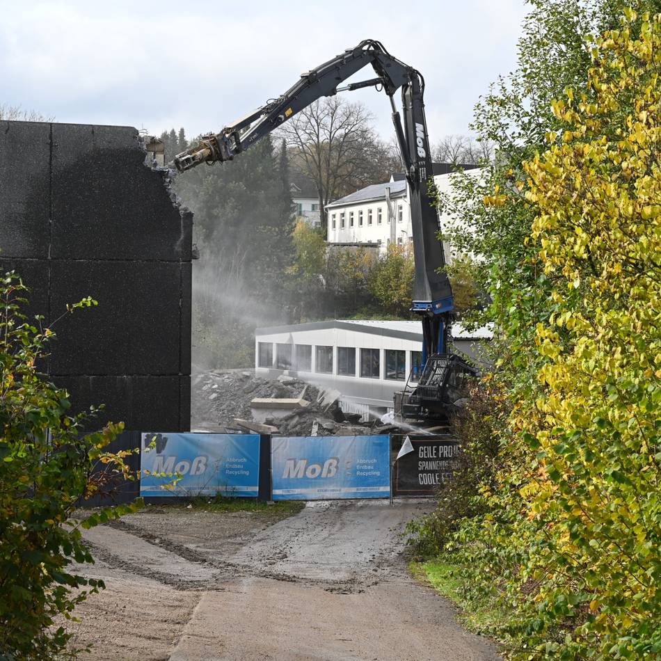 Abriss in Wermelskirchen: Ein spannendes Pausen-Schauspiel