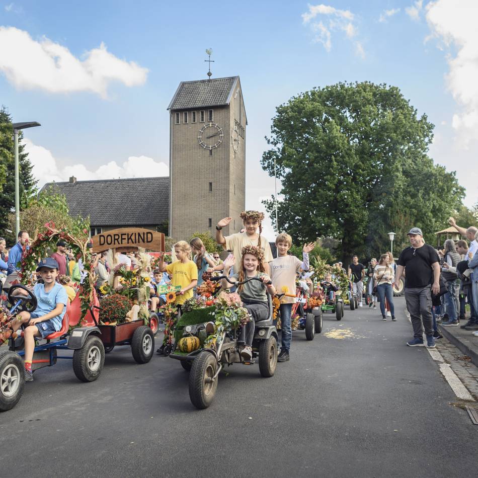 Umzüge, Partys und Tänze: Erntedankfeste in Kleve und Umgebung