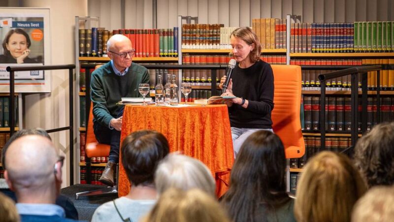 Alina Bronsky liest aus „Pi mal Daumen“: Lesefesteröffnung mit Gefühl und Gleichung