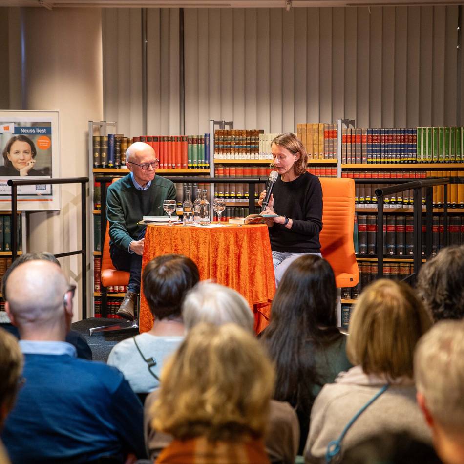 Alina Bronsky liest aus „Pi mal Daumen“: Lesefesteröffnung mit Gefühl und Gleichung