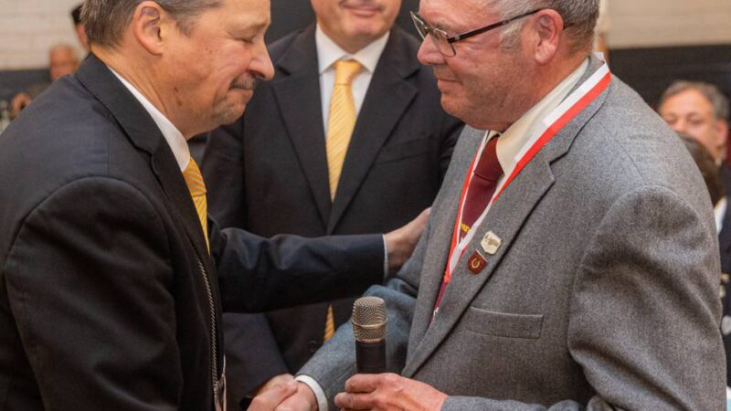 Rückblick auf das Schützenfest Korschenbroich-Glehn: Eine besondere Ehrung und Kritik an einem Zugteilnehmer