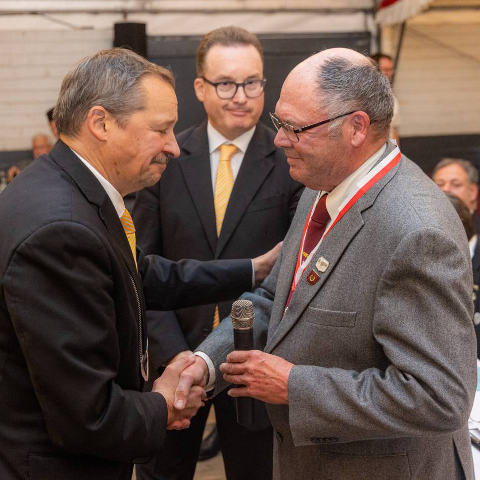 Rückblick auf das Schützenfest Korschenbroich-Glehn: Eine besondere Ehrung und Kritik an einem Zugteilnehmer