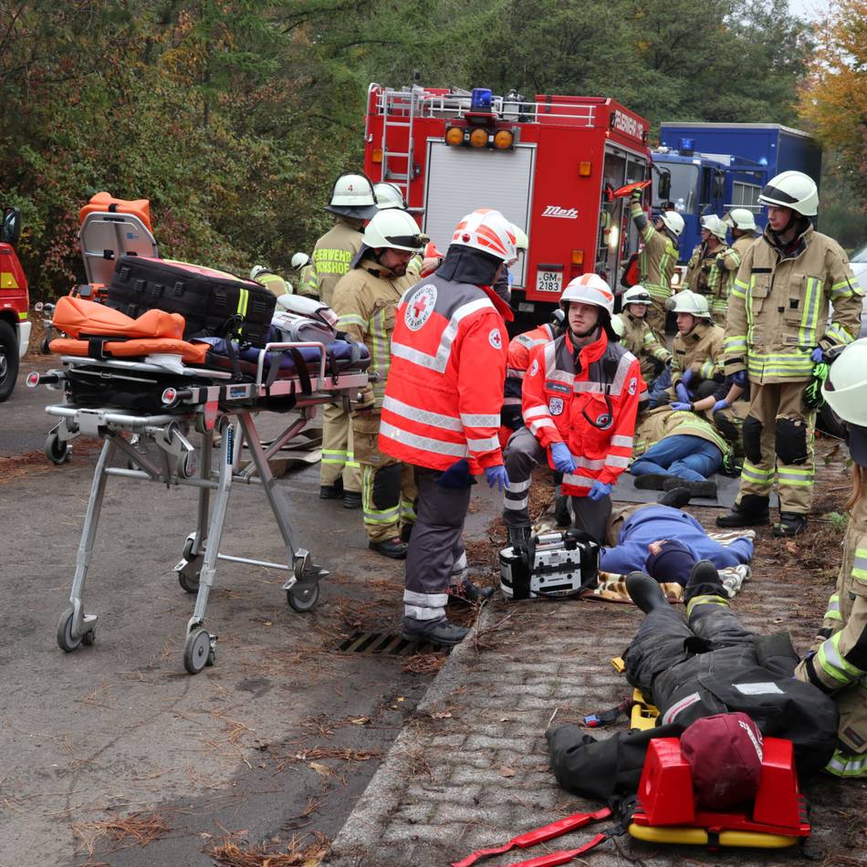 Testlauf für Rettungsdienste im Oberbergischer Kreis: Großübung „Romerijke Berge“ hält Einsatzkräfte in Atem