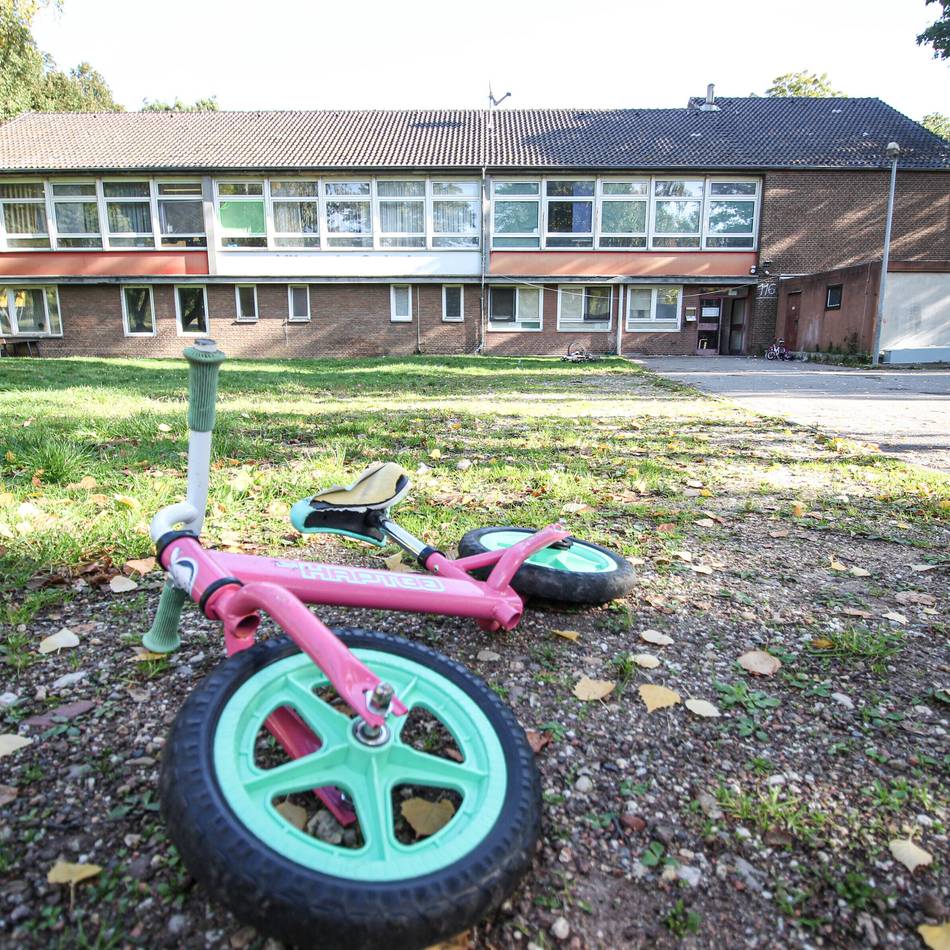 Flüchtlinge in Grevenbroich: Frühere Grundschule soll Modul-Unterkunft weichen