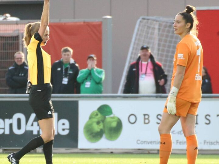 Nach nur 30 Sekunden: Rekord-Rot für Torfrau – Frauen ohne Chance gegen Wolfsburg