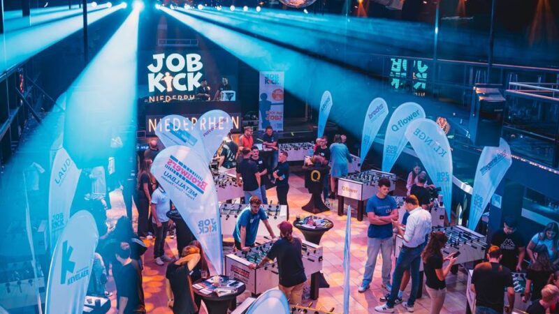 Besondere Azubi-Börse in Kevelaer: Jobkick – am Kickertisch die Ausbildungsstelle finden