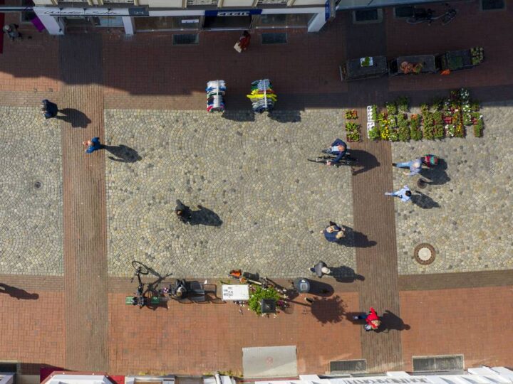 Fernwärmearbeiten in Moers: Stundenlang kein warmes Wasser – diese Straßen in der Innenstadt sind betroffen