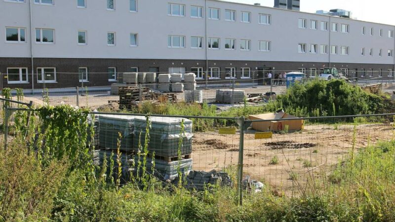 Asylsuchende und Flüchtlinge: Moers muss Millionen für Unterkünfte aufstocken