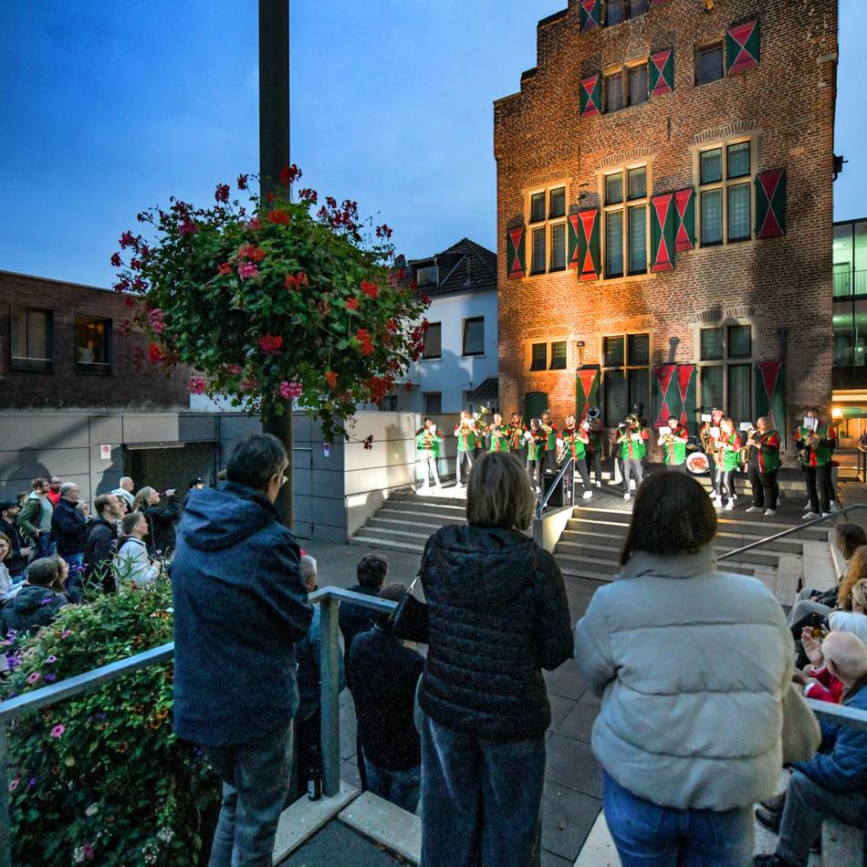 Stimmung in der Stadt: So ausgelassen wurde bei der Gocher „Nacht der Bands“ gefeiert