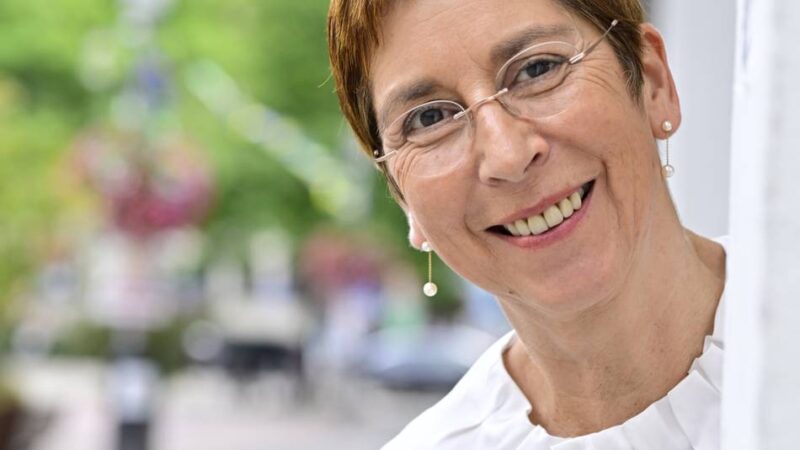 Bestseller-Autorin aus Mönchengladbach: „Den Einfluss von Social Media finde ich großartig“