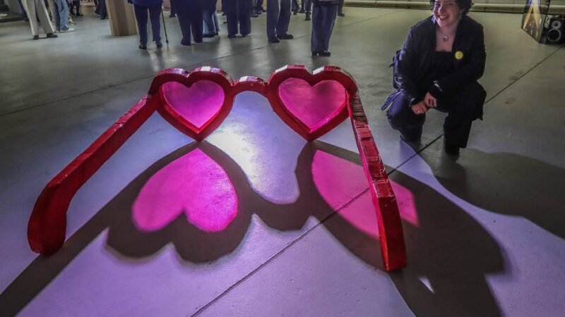 Projekt „Was mit Kunst“ in Düsseldorf: Junge Künstler bespielen das KIT mit politischen und persönlichen Werken