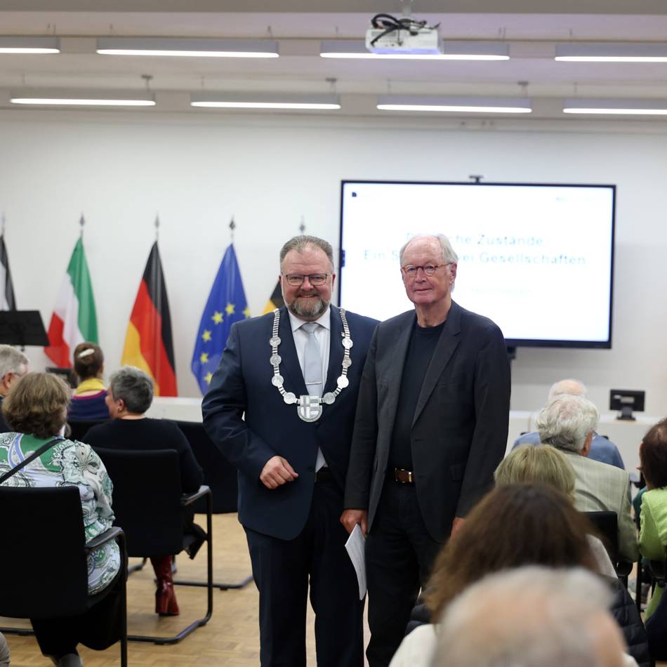 Soziologe Wilhelm Heitmeyer am Tag der Deutschen Einheit in Korschenbroich: „Dauerhaft anders, weil ungleich vereint“