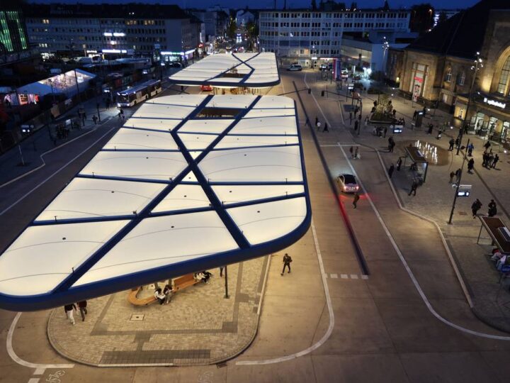 Großprojekt in Mönchengladbach: Nach dem Umbau strahlt der Busbahnhof besonders