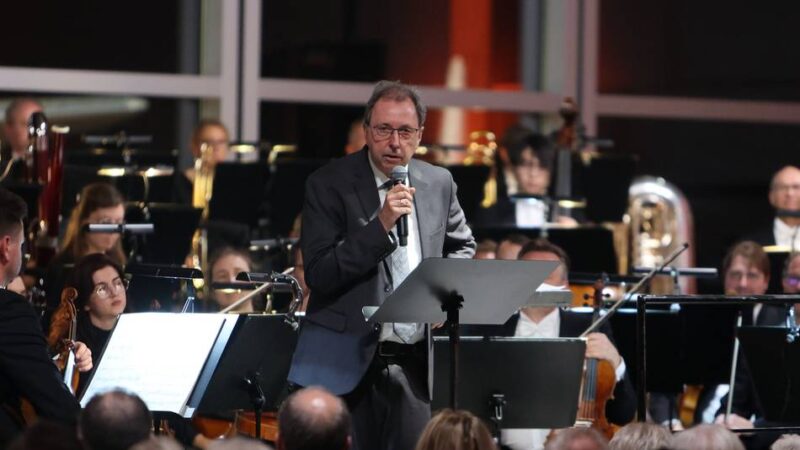 Klassische Musik im Hugo-Junkers-Hangar: Mönchengladbacher Klänge aus Mahlers Hexenküche