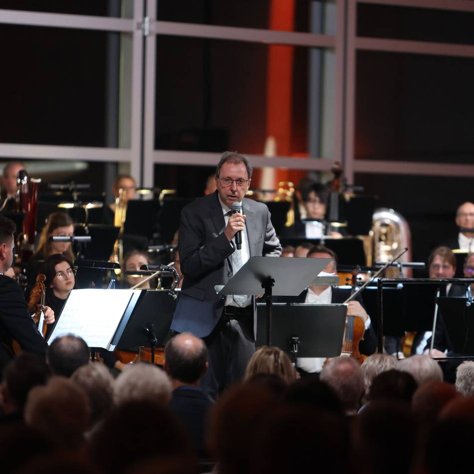 Klassische Musik im Hugo-Junkers-Hangar: Mönchengladbacher Klänge aus Mahlers Hexenküche