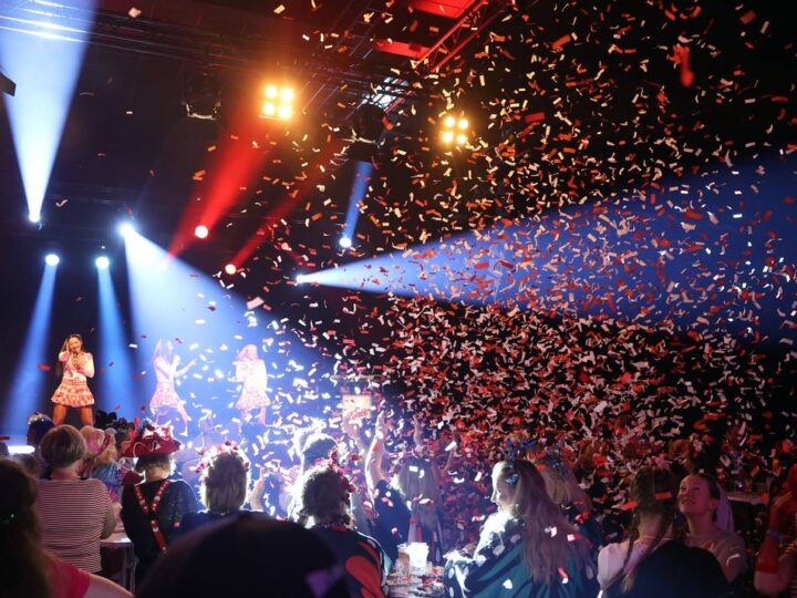 „Singe, danze un’ fiere in Gladbach“: Wo sich Narren auf die Karnevalssession einstimmen