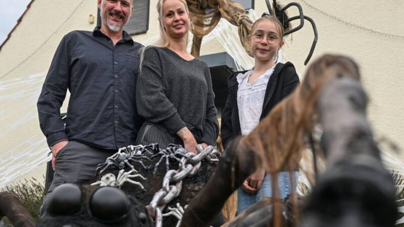Halloweenhaus in Moers: 100 Meter Grusel bei Familie Dittrich