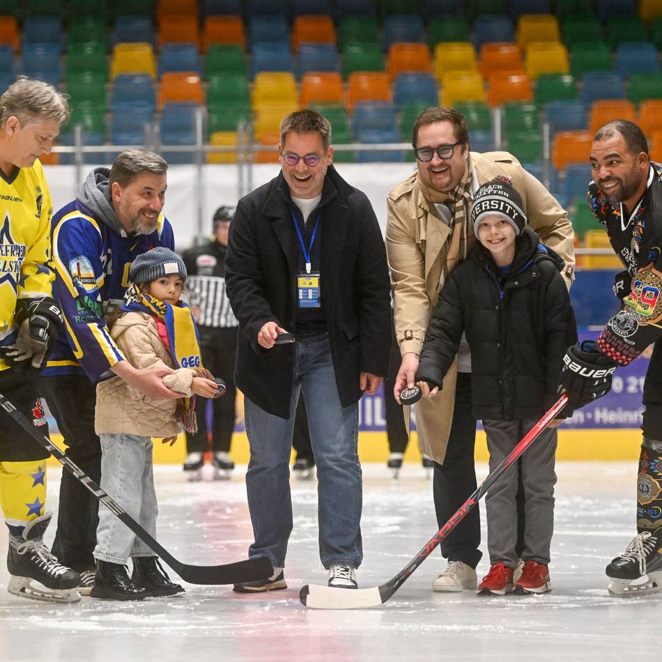 Am 8. November in der Rheinlandhalle: Diese Krefelder Eishockey-Legenden spielen für den guten Zweck