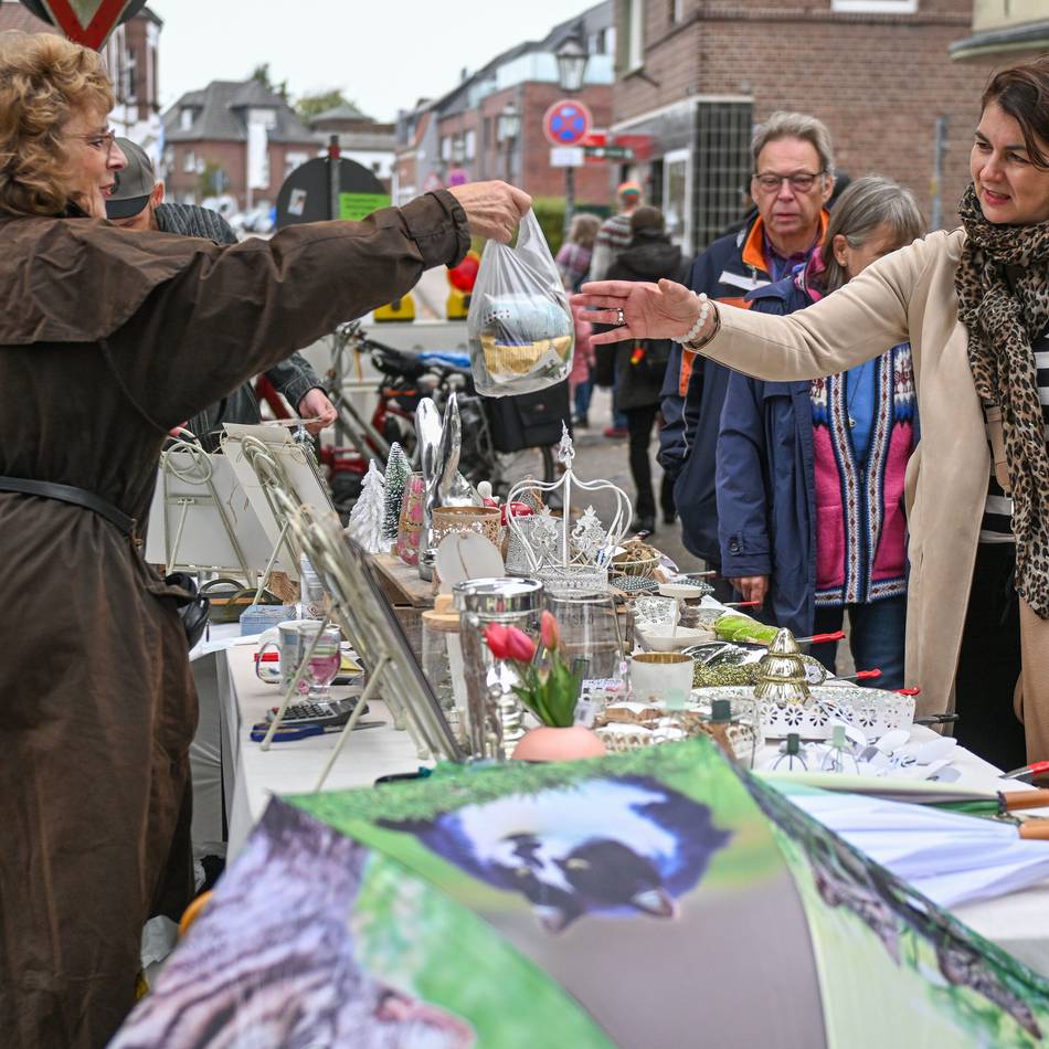 Publikumsmagnet mit langer Tradition: Viel los beim Töpfer- und Handwerkermarkt in Sevelen