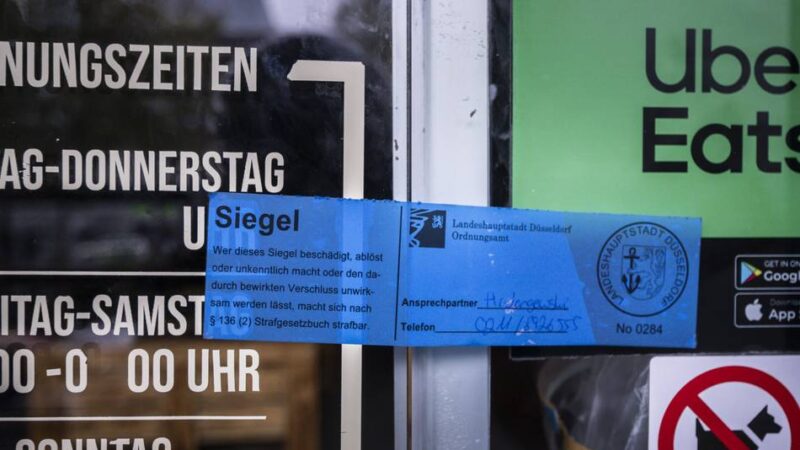 Am Hauptbahnhof in Düsseldorf: Restaurant wegen Gesundheitsgefahr geschlossen – „So krank war ich noch nie“