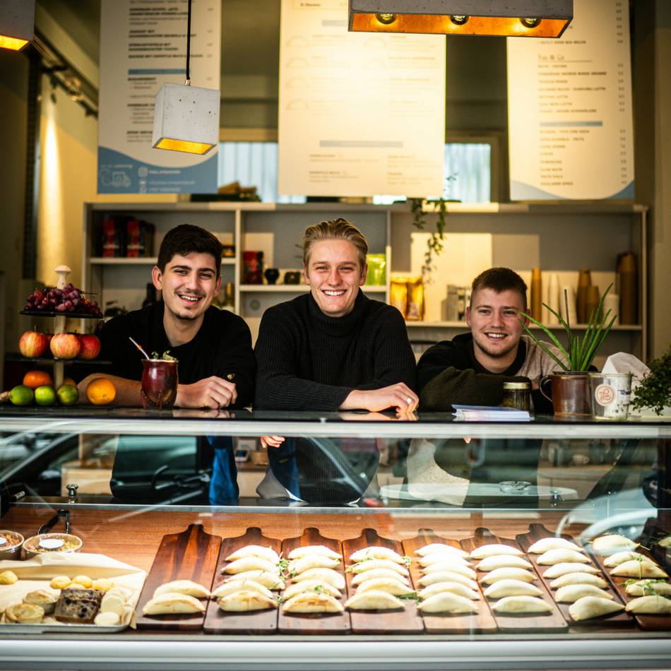 Restaurants in Düsseldorf: Günstige Mittagspause – hier gibt es Gerichte unter zehn Euro