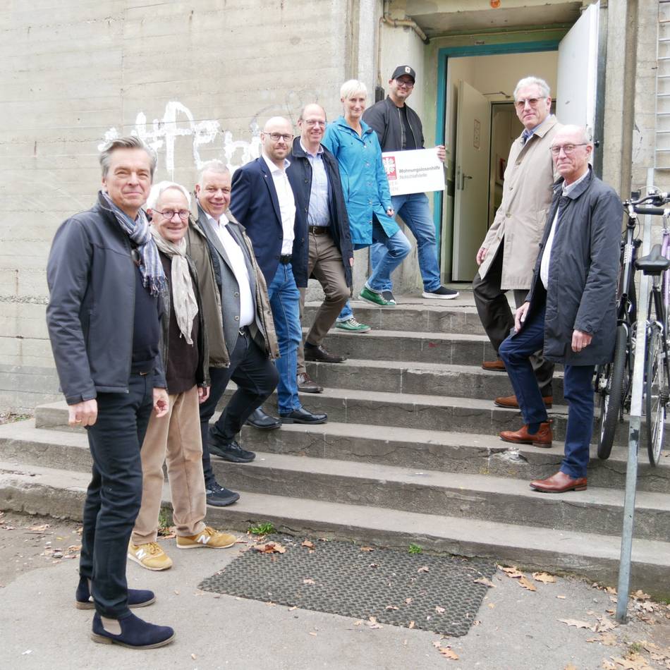 Spende des Rotary Clubs Leverkusen: Spinde und Möbel für Notschlafstelle angeschafft