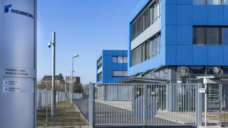 Milliardenauftrag für LEOs: Rheinmetall baut in Neuss Satelliten für die Bundeswehr