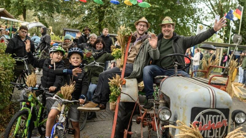 Trotz Wind und Regen: So schön war das Erntedankfest in Hommersum