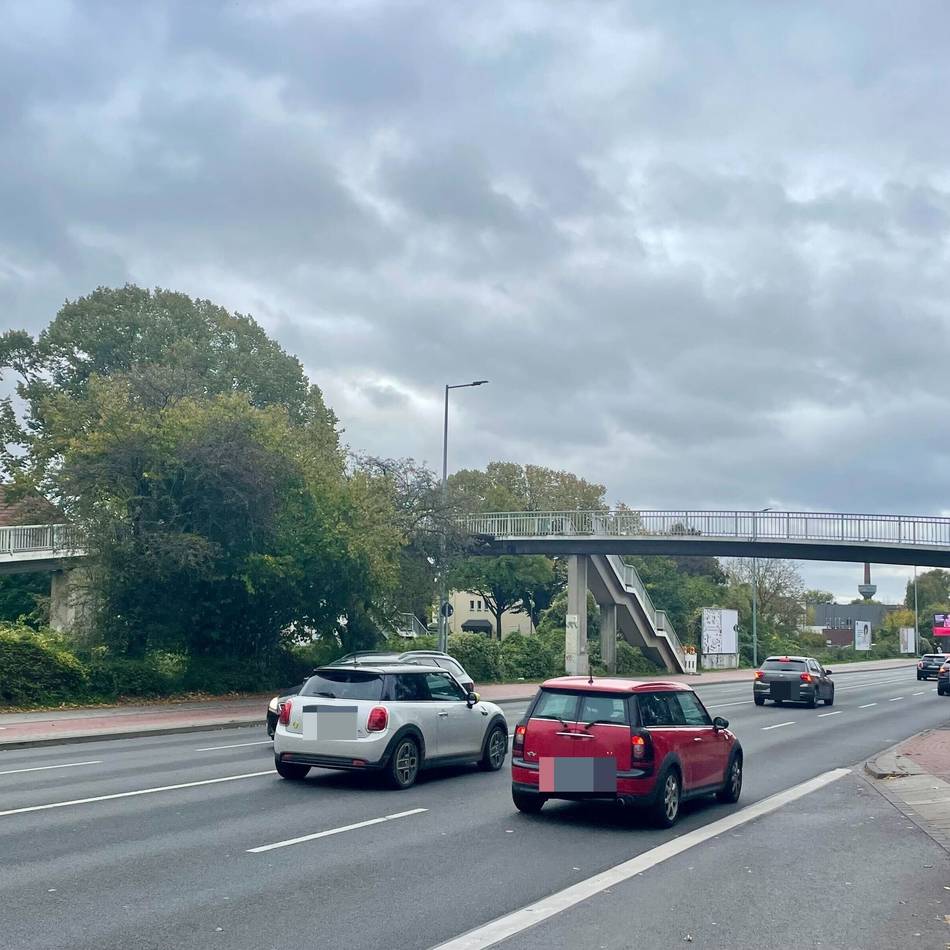 Verkehr in Mönchengladbach: Marode Fußgängerbrücke – jetzt entfällt zweite Haltestelle