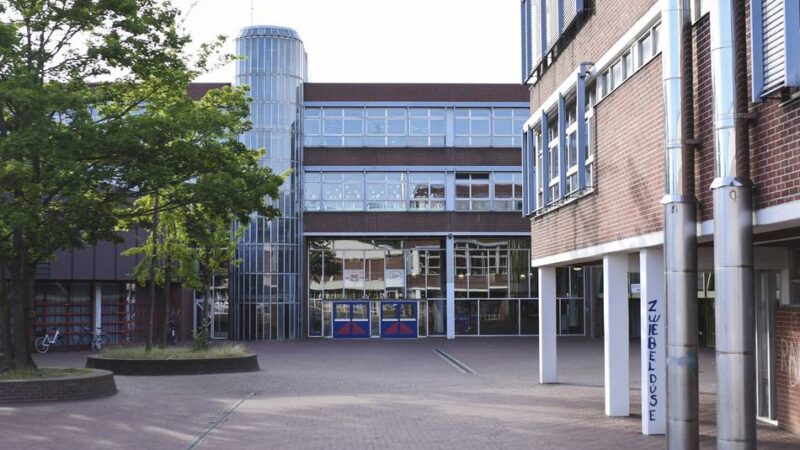 Eltern in Mönchengladbach schlagen Alarm: „Manche Schüler trinken nichts mehr, weil sie nicht auf die Toilette gehen wollen“